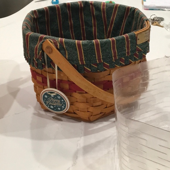 1997 longaberger Christmas Collection basket - Picture 4 of 4